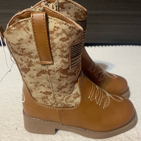Pawz camo boots. NWT! - Picture 4 of 7
